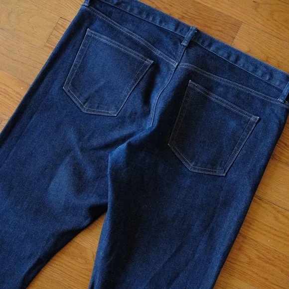 Uniqlo Jeans Men's Slim Straight Dark Wash Denim Cotton Spandex Size 38x34 - Picture 9 of 10